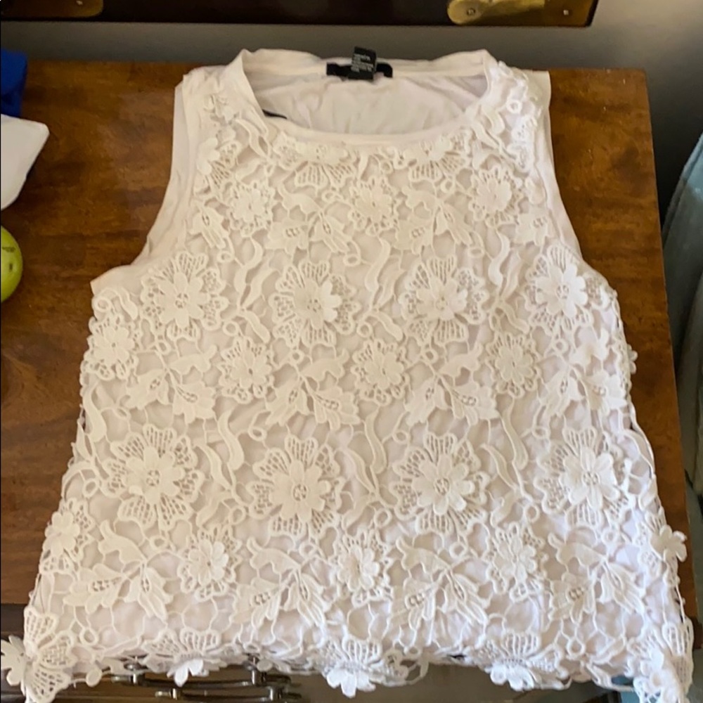 White flower embroidered top